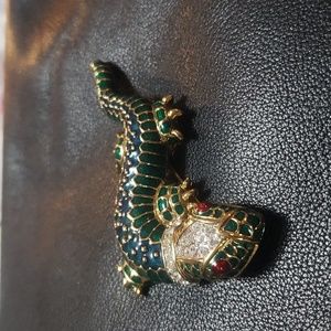 Kenneth Jay Lane lizard salamander metallic enamel & crystals brooch